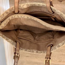 Michael Kors Tote - Clean Interior