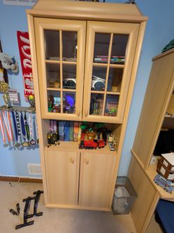 European Style Cabinet