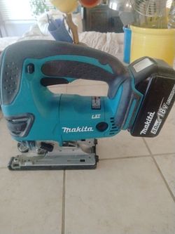 XVJ03 Makita cordless jigsaw LXT  tool with 5.0 18 V battery