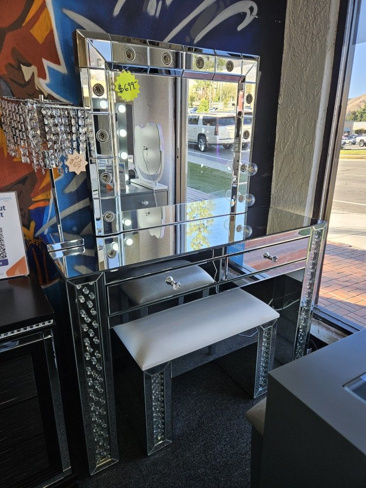 Brand New Mirrored Glass Vanity Desk With Hollywood Mirror & Bench From $699 Now $499