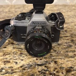 Nikon FG-20 Camera 