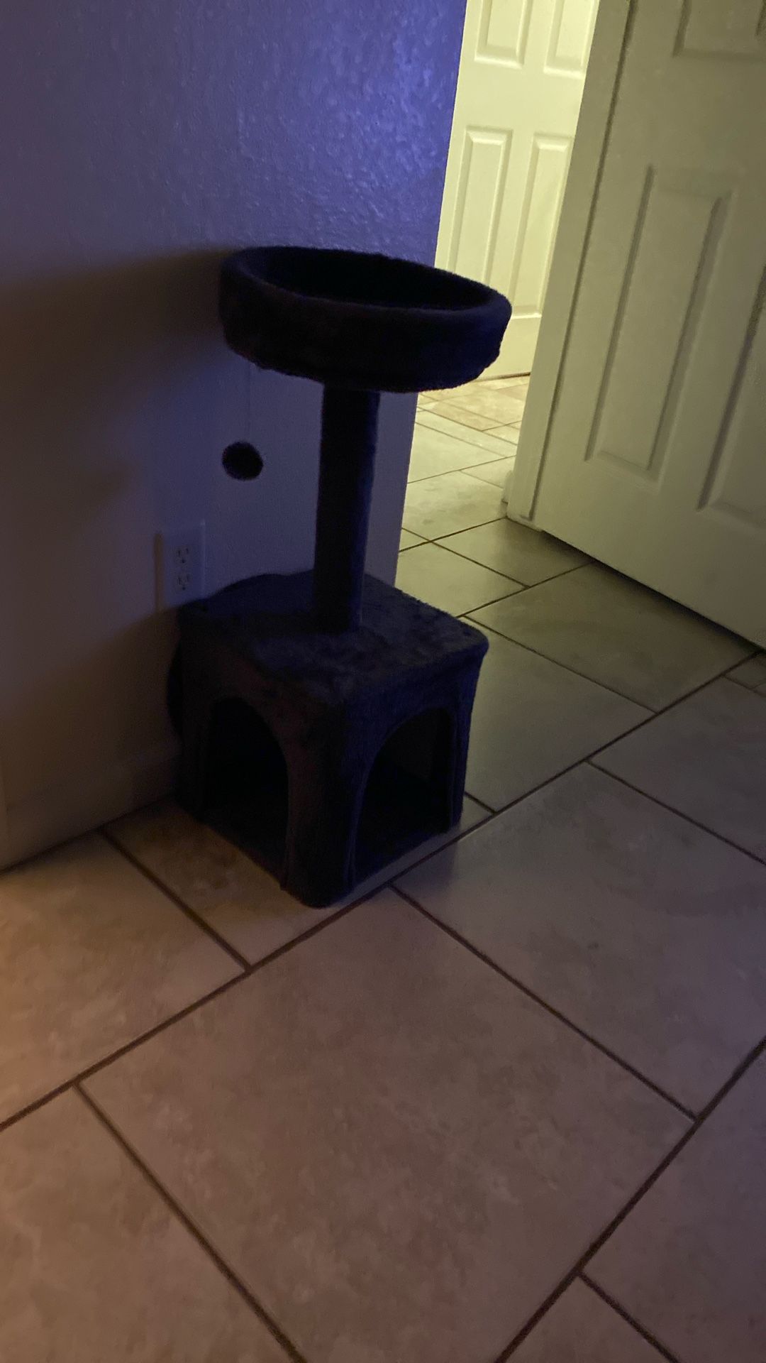 Brand New Little Treehouse For A Cat For A Cat never use brand new