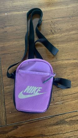 nike cross body