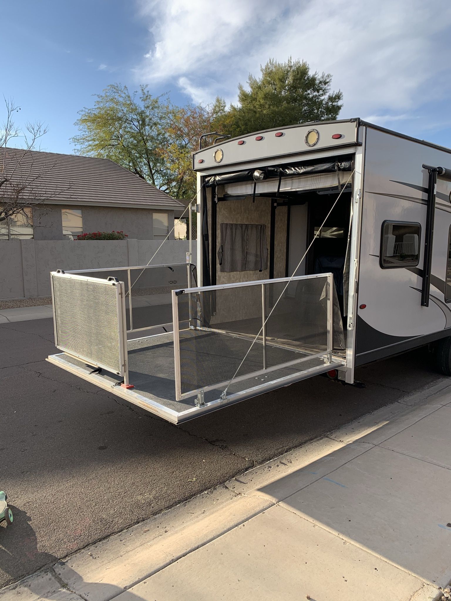 Toy Hauler Ramp Patio and Cable Kit for Sale in Glendale, AZ OfferUp