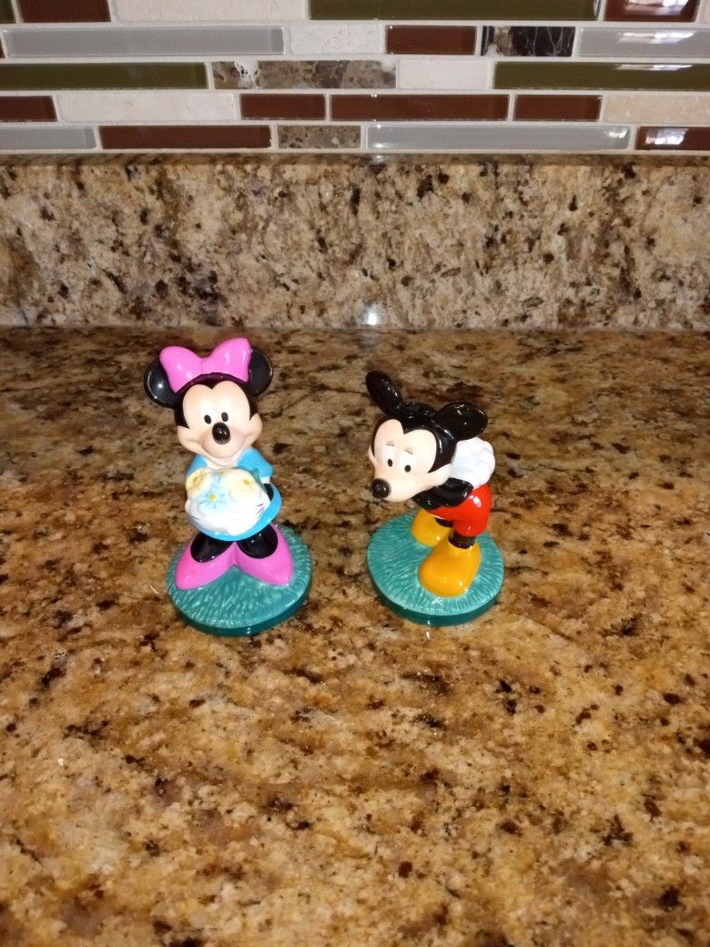 Mickey Mouse & Minnie Mouse Salt & Pepper Shakers