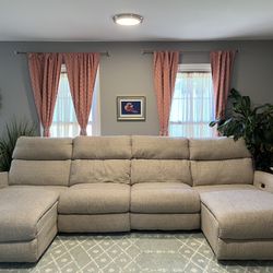 Like New Recliner Sectional Beige 