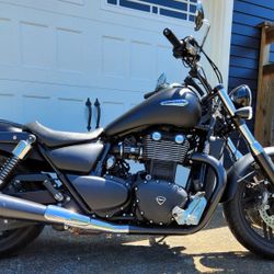 2012 Triumph Thunderbird Storm