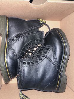 Kids Dr Martens boots size 8