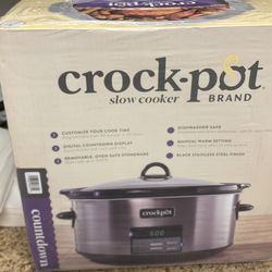 🔥 Crock-Pot Slow Cooker (Brand New in Box) 🔥