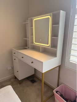 VIAGDO Makeup vanity, White and gold, 38.6 by  54.3 inch