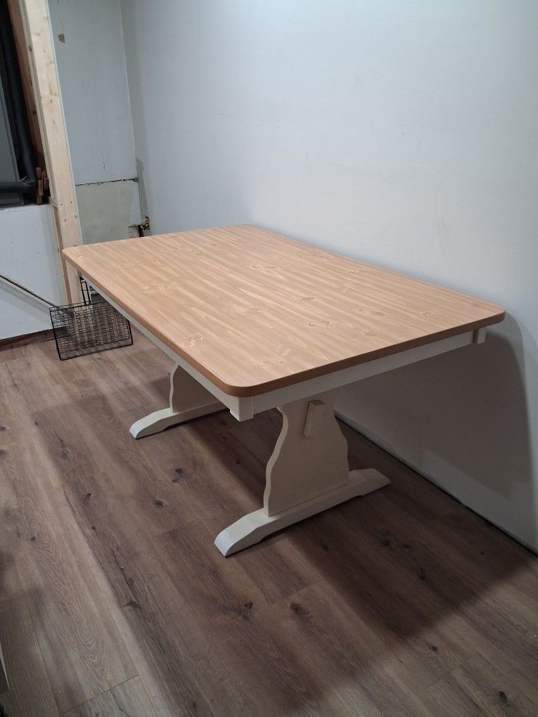 Kitchen Table 
