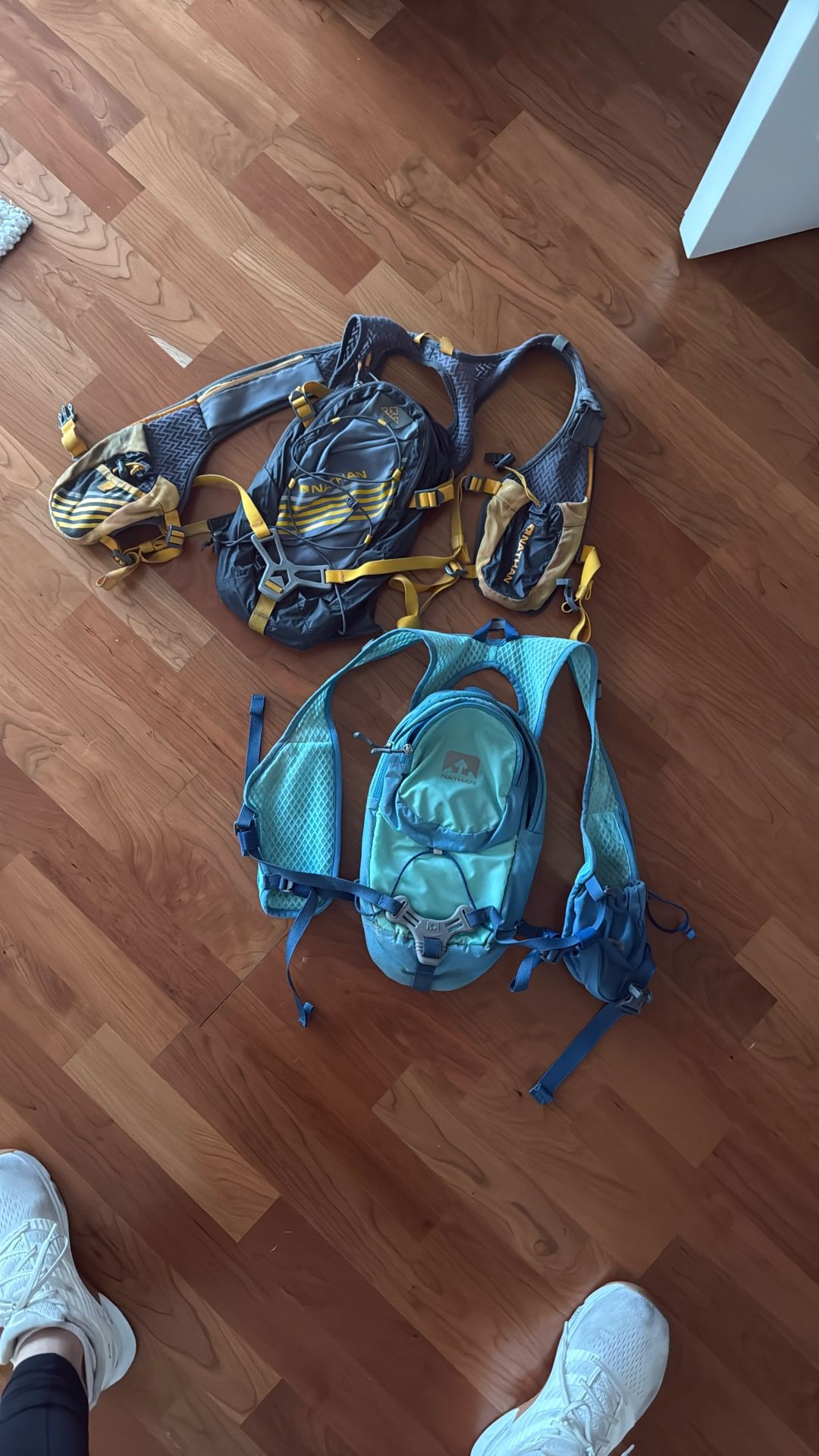 2 Nathan Hydration Vest