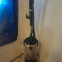 Shark  Lift Away Upright Vacuum Used-Cleaned