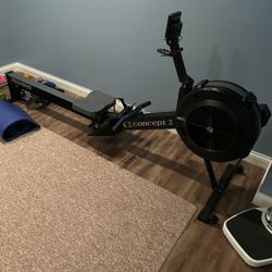 Like-New-Concept-2-Rowing-Machine.