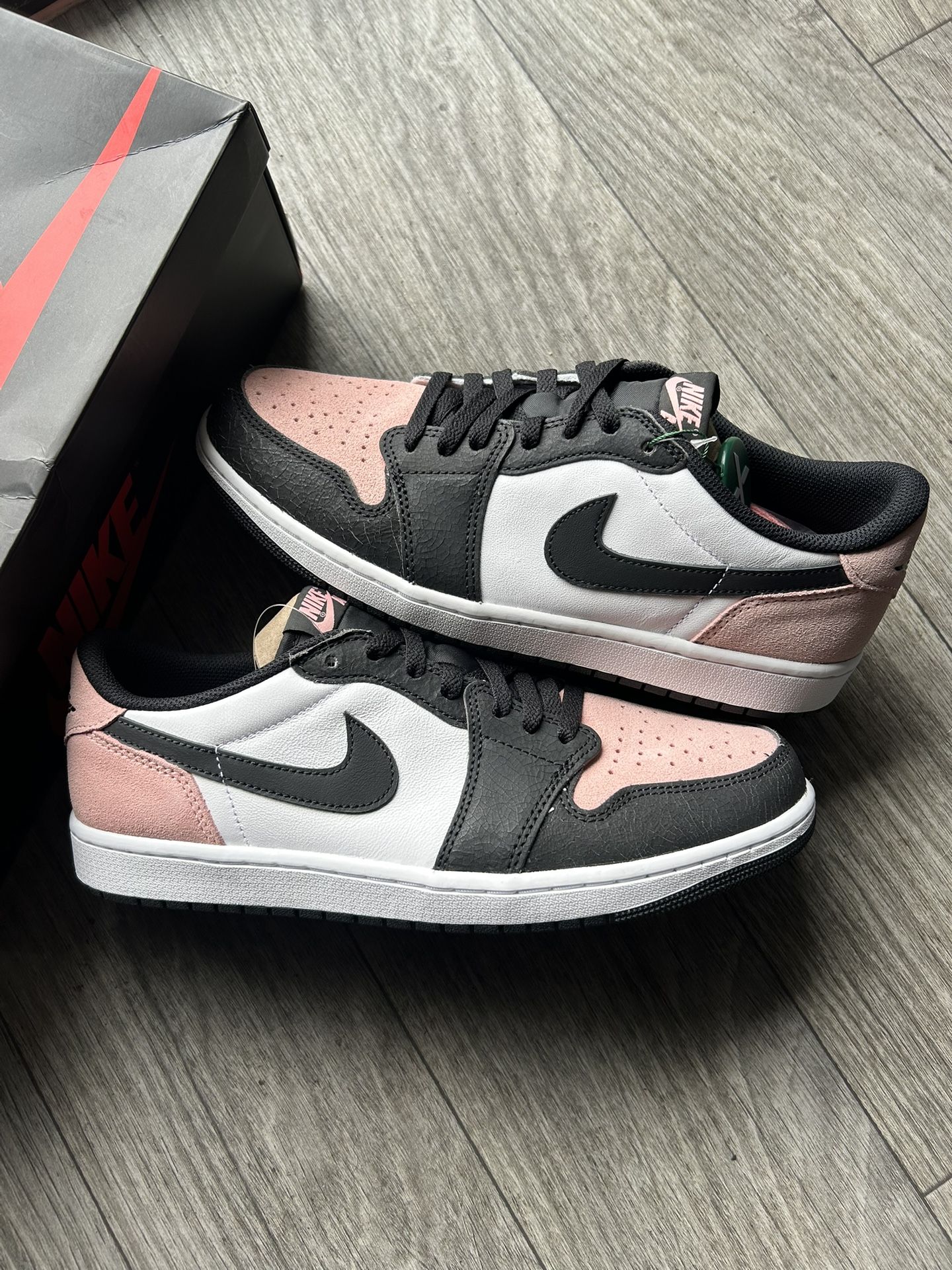 Jordan 1 Low Bleached Coral