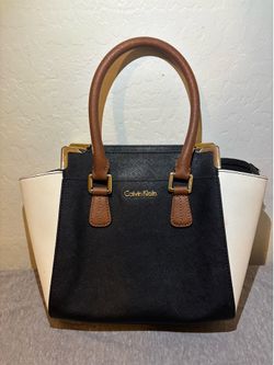 Calvin Klein Saffiano Tri-toned Hand Bag