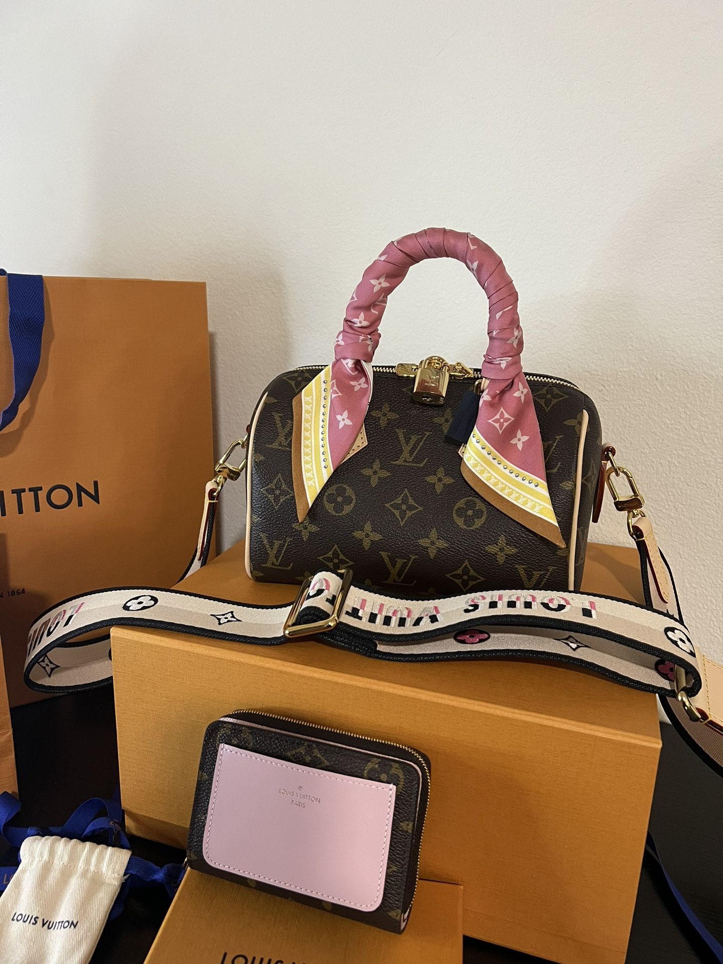 Louis Vuitton Speedy Bandoulière 20 – Hepper Sales