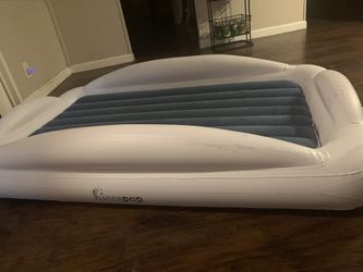 Inflatable Toddler Travel Bed with Safety Bumpers