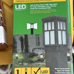 Landscape Lighting. NEW IN BOX