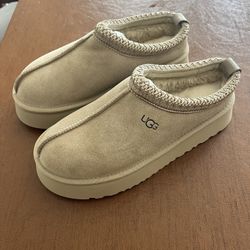 Women Shoes Size 7