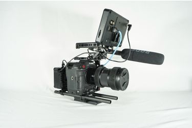 Canon C70 cinema camera Rig
