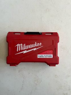 Milwaukee CLOSE QUARTERS TUBING CUTTERS