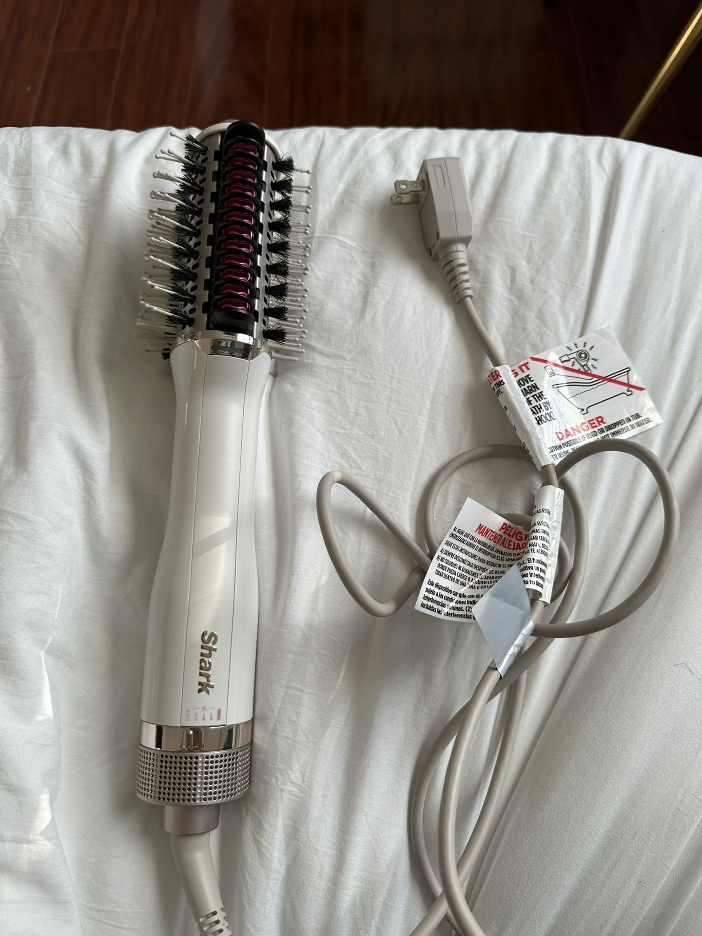 Shark FlexStyle Heated Air Styling Brush