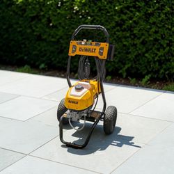 DEWALT
2400 PSI 1.1 GPM Electric Pressure Washer