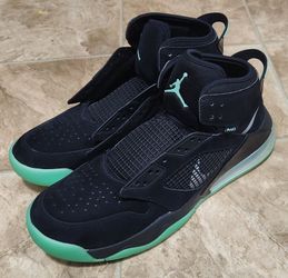 Jordan mars 270 glow green