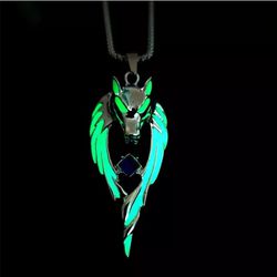 Retro Style Silver Plated Green Luminous Wolf Head Pendant Necklace 