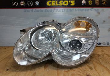 MERCEDES BENZ C CLASS HEADLIGHT OEM 2005 - 2007