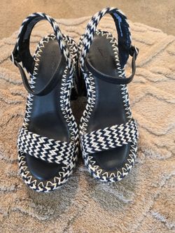 Women chunky heels