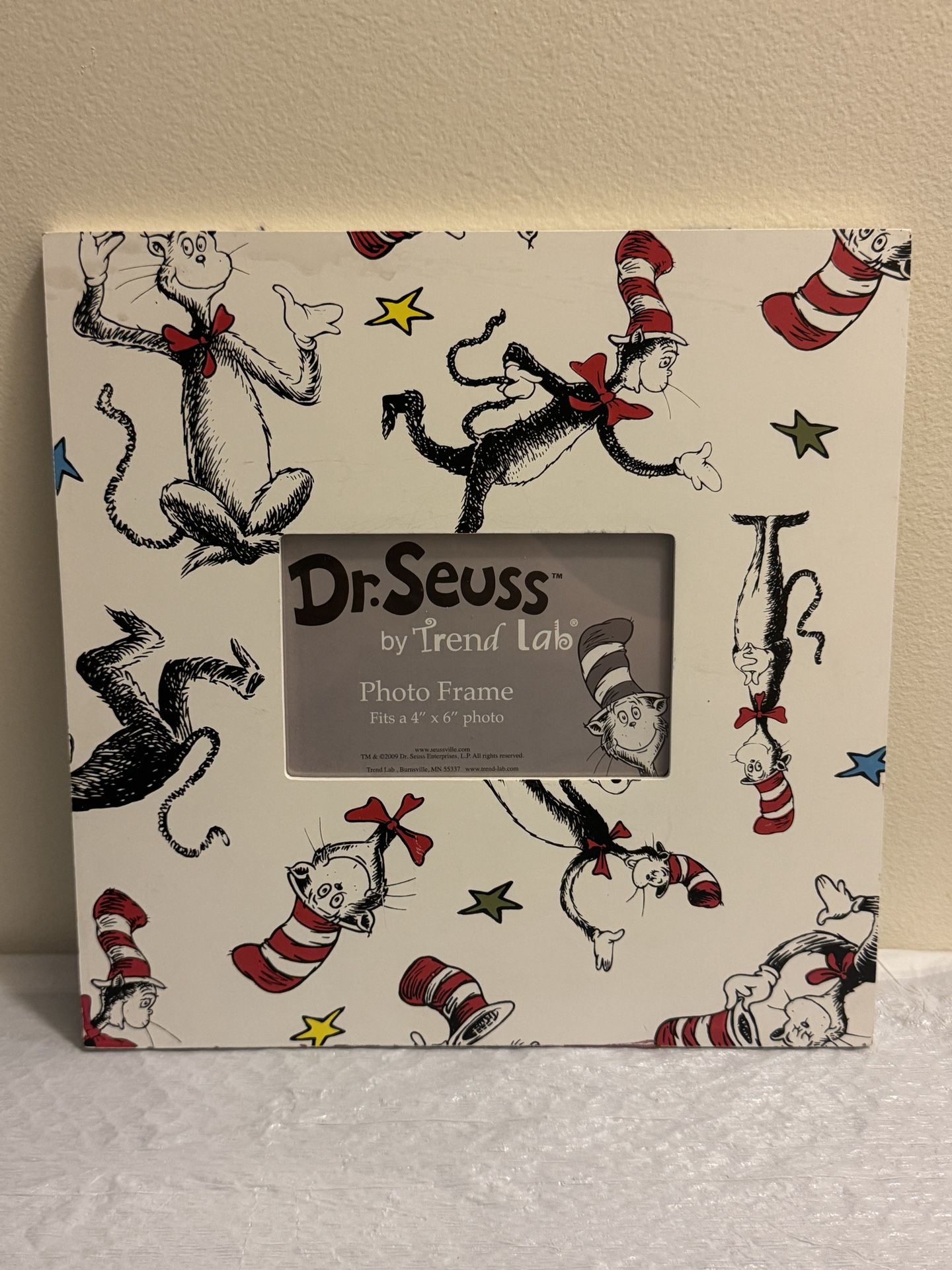 Dr. Seuss Cat In The Hat Trend Lab 4x6" White Hanging Picture Frame New