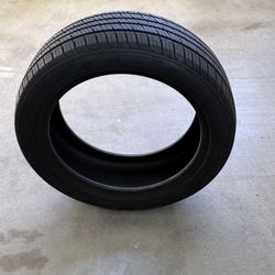 Like-New Tire: 245/50 R20 – Only 60 Miles!