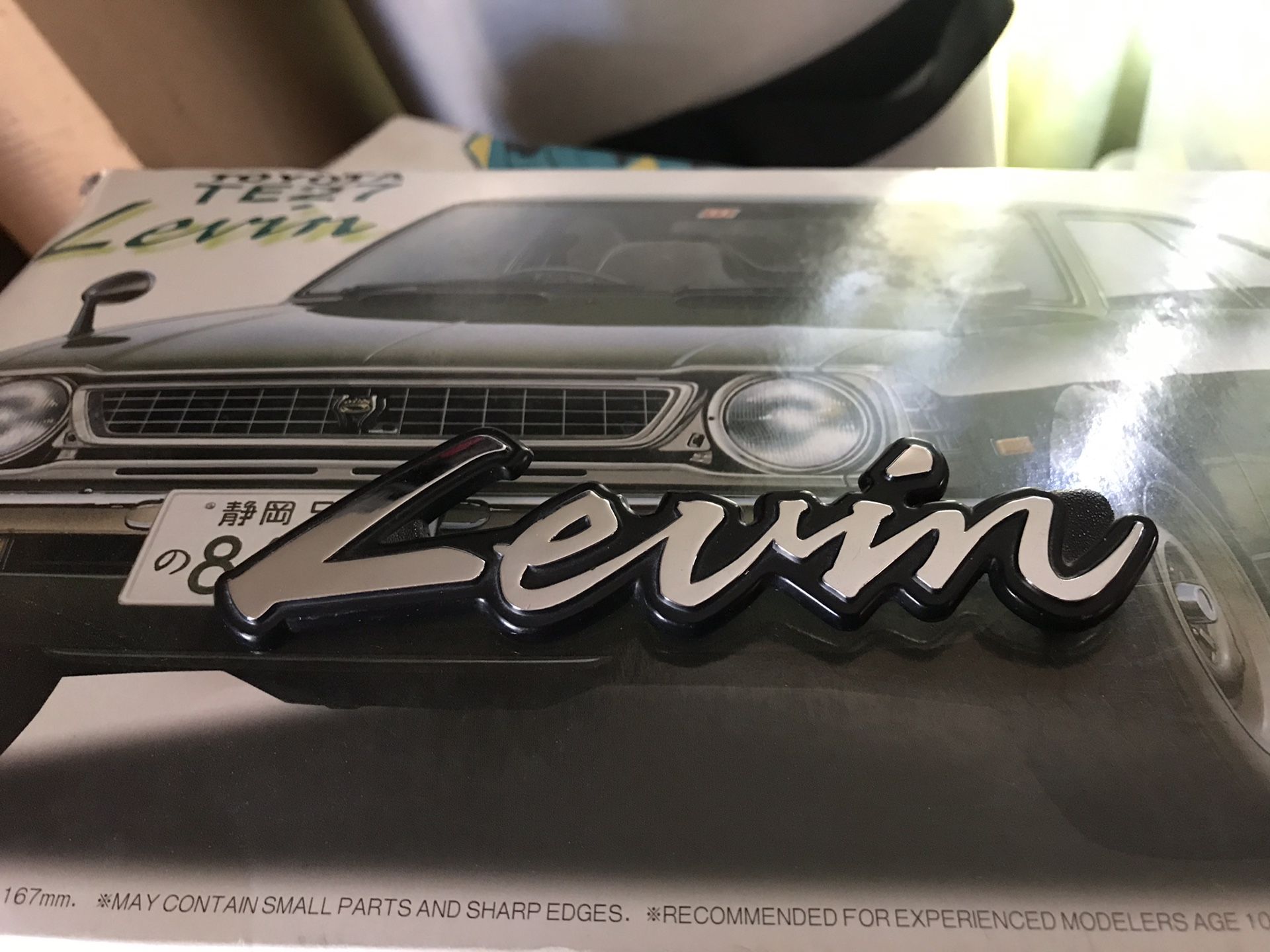 Toyota Corolla te27 levin trunk badge