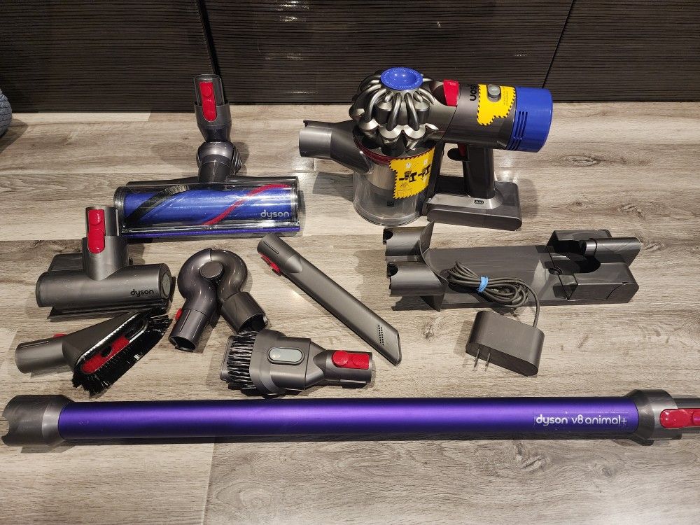 Dyson V8 Animal + Cordless Vacuum (NEW) (PRICE IS FIRM)