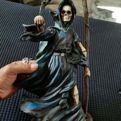 2007 DWK SKELETON GRIM REAPER LOOKS TO BE CLAY 