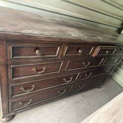11 Drawer Dresser