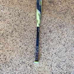 Easton baseball bat Need A Needs A New grip 27 Inchs Long