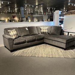 Grey 2pc Chaise Sectional Couch