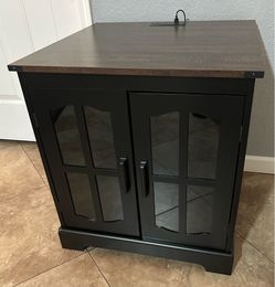 (NEW) 24” x 24” Farmhouse End Table