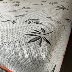 King Plush Pillow Top