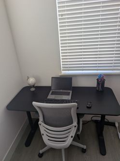 Black Wooden Desk (Office/Gaming