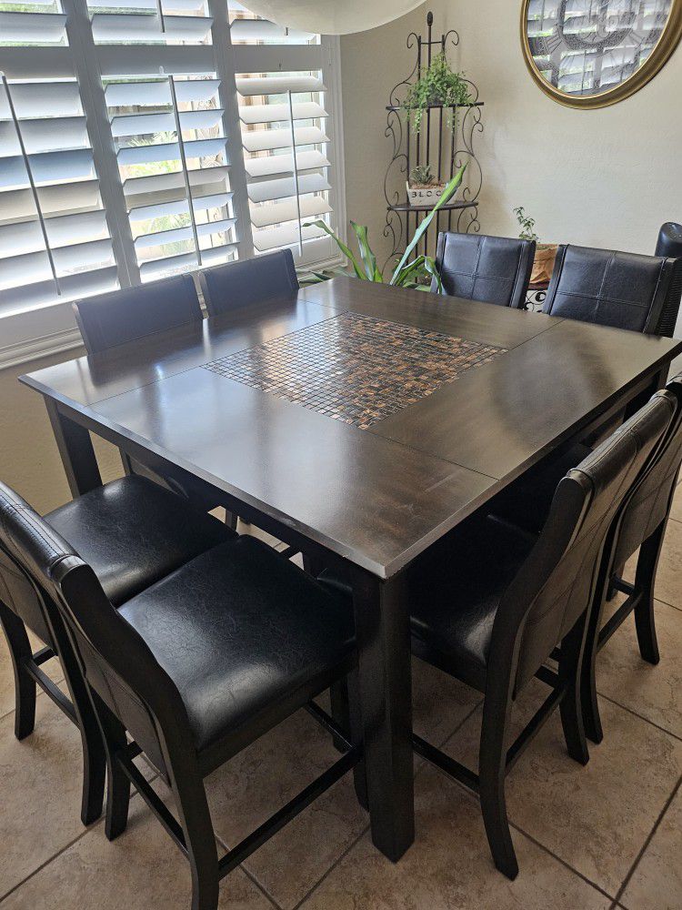 Dining Or Kitchen Table 8 Seats 