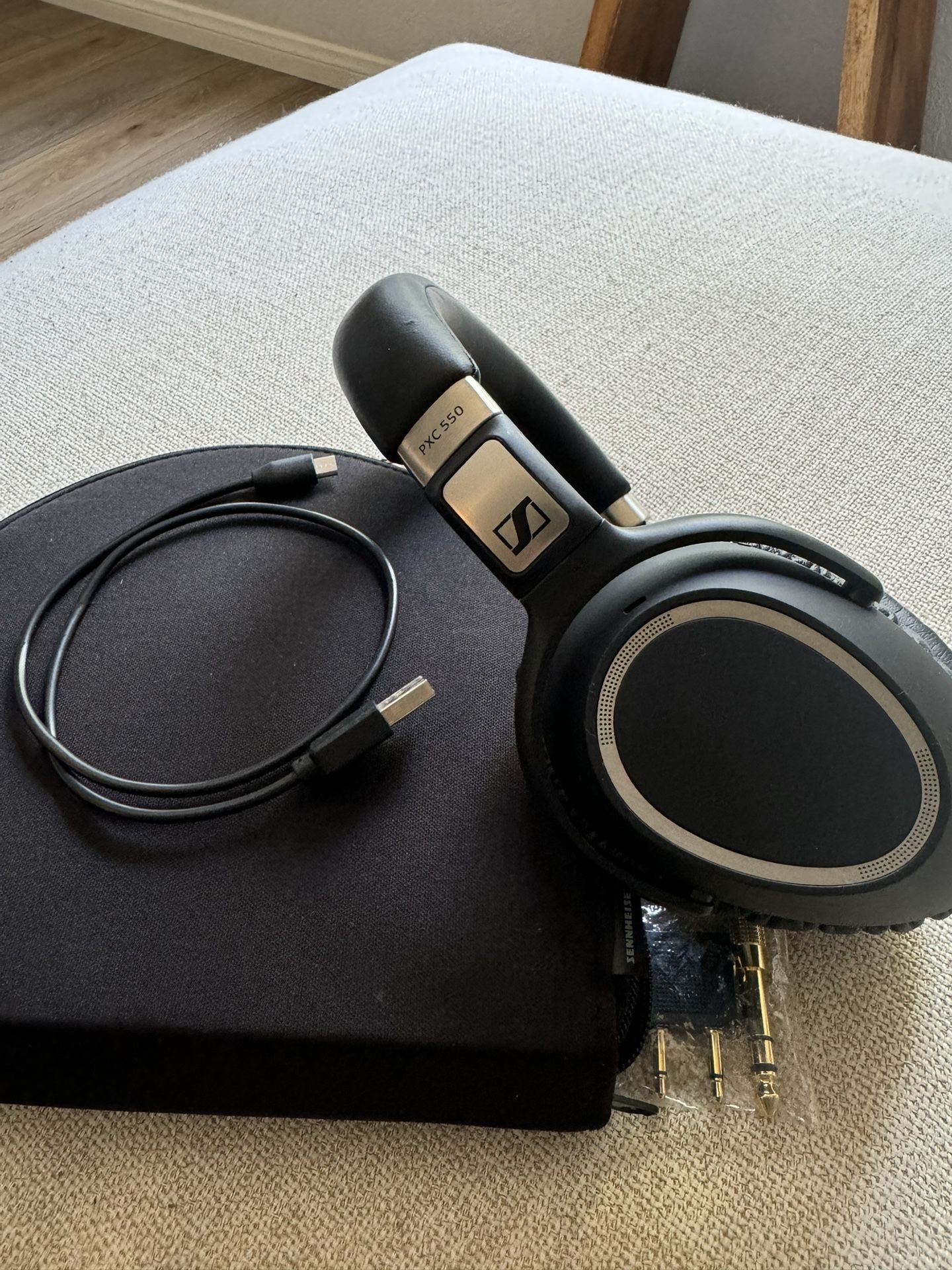 Sennheiser PXC 550 Wireless Headphones