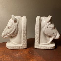2x Vintage White Ceramic Horse Head Bookends