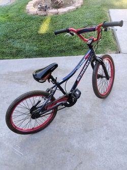 Schwinn kid bike