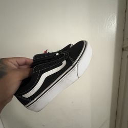 Vans Size 3 Good Condition No Laces 15$