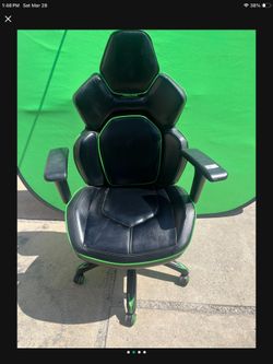 Like New Gaming Chair Black Green Ergonomic Office Chair MUST GO