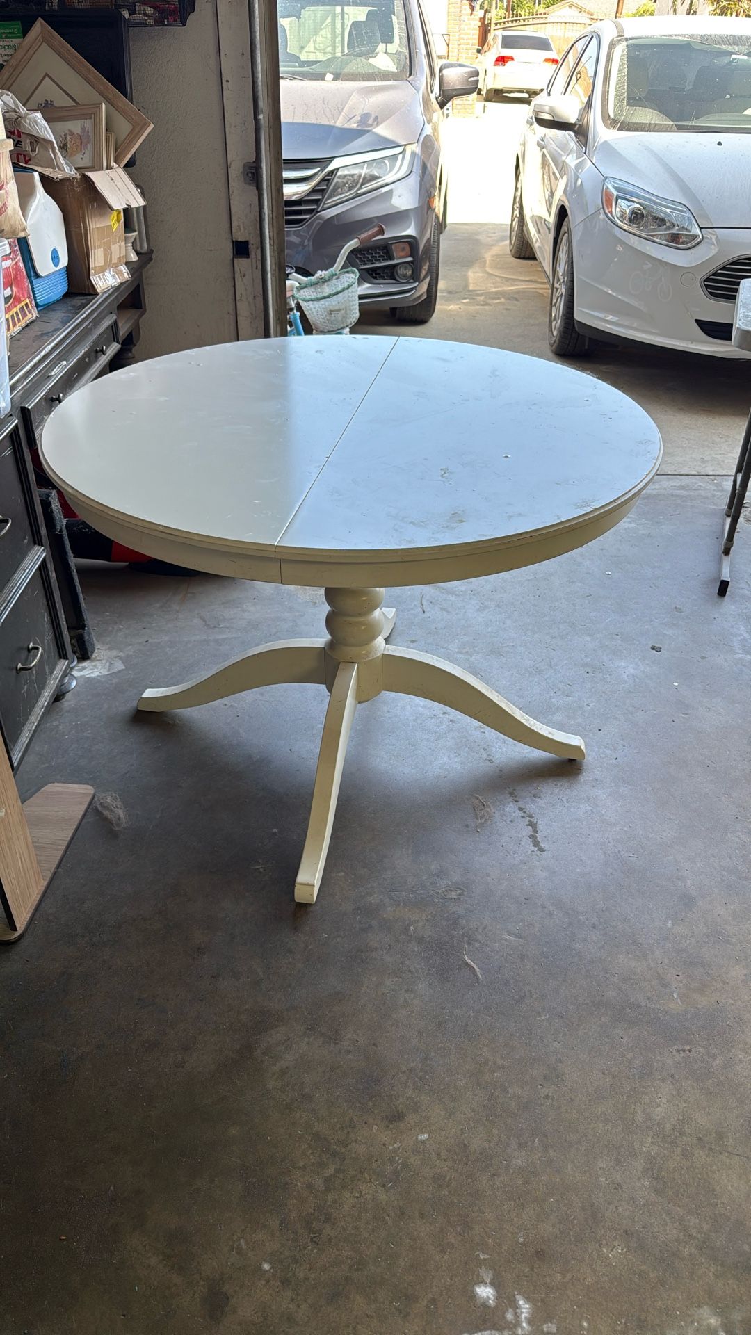 White Wood Round Dining Table